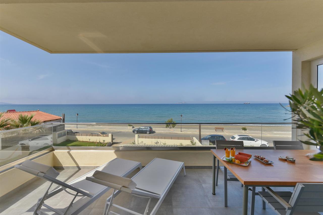 Rodia Beach Suites Kokkinos Pirgos Exterior foto